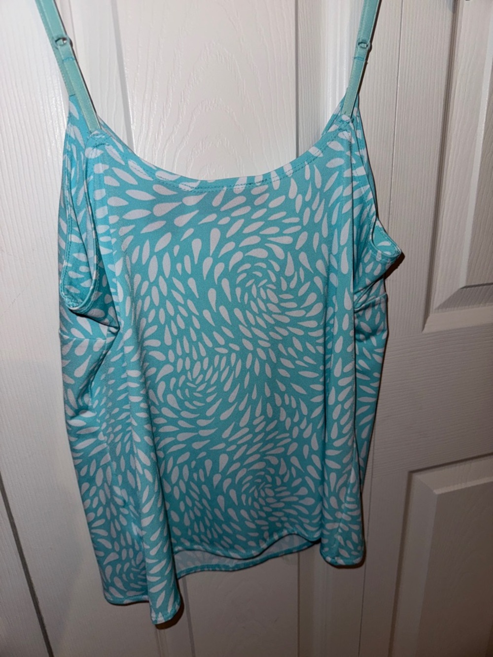 Attention Cami Top, Beautiful Aqua Color, Adjustable Spaghetti straps, EUC (CL) - Picture 4 of 6